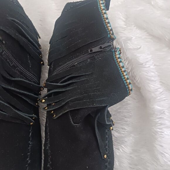 Aldo black suede black fringed moccasins size 9 - Picture 4 of 5